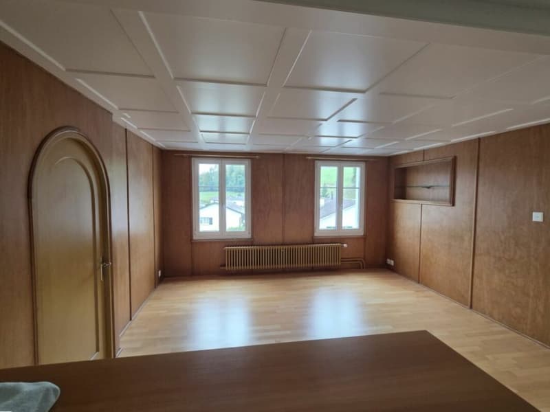 Zu vermieten an der Haupstrasse 4 in 8363 Bichelsee, sonnige 4 Zi.-Wohnung in einem 3 Fam.-Haus. (4)