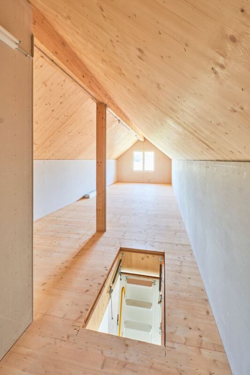 3.5-Zimmer-Dachwohnung mit geräumigem Estrich (18)