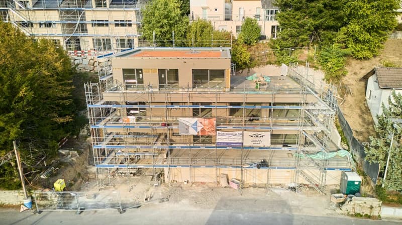 4 1/2-Zimmer-Wohnung im OG mit grossem Balkon (1)