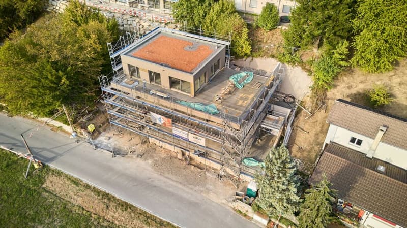 4 1/2-Zimmer-Wohnung im OG mit grossem Balkon (2)