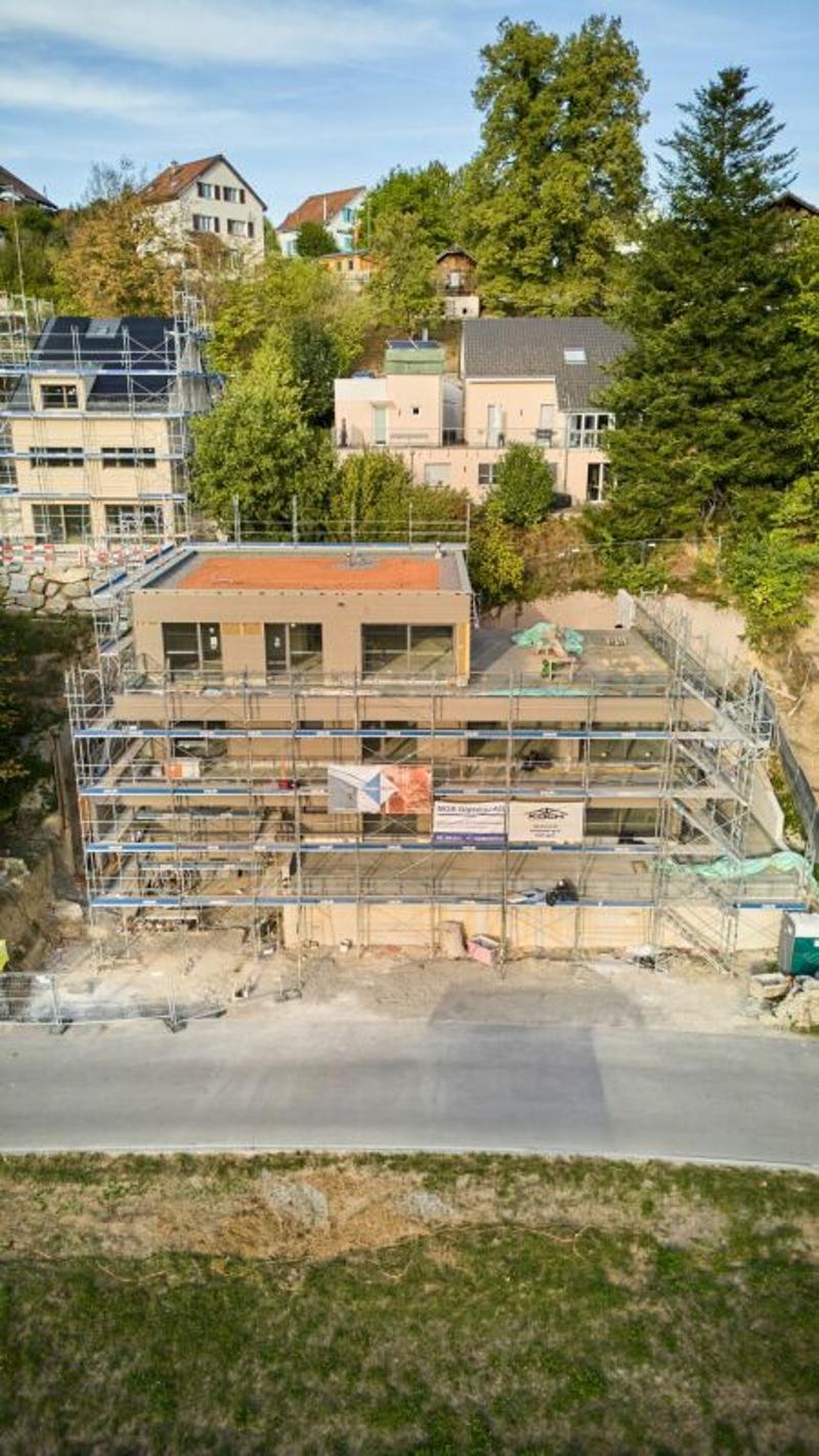 4 1/2-Zimmer-Wohnung im OG mit grossem Balkon (4)