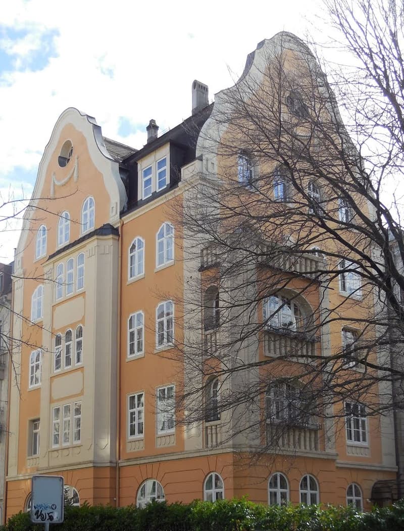 Wunderschön renovierte Wohnung in der Delsbergerallee (1)