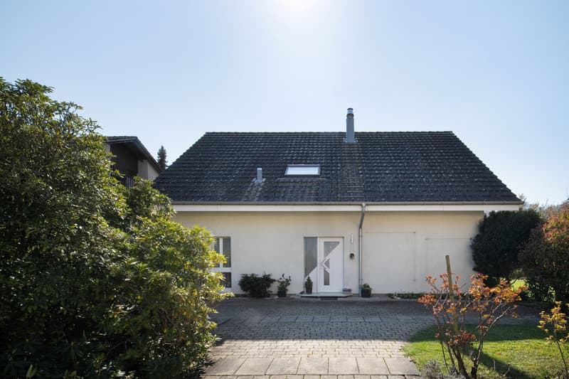 Ideal für Familien: Freistehendes Einfamilienhaus mit Garten (17)