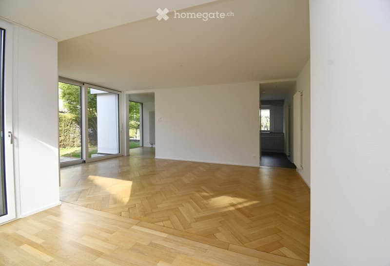 freistehendes, modernes Einfamilienhaus in Bern (2)