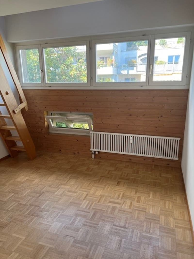 Helles Atelier an bester Lage in Fällanden zu vermieten (3)