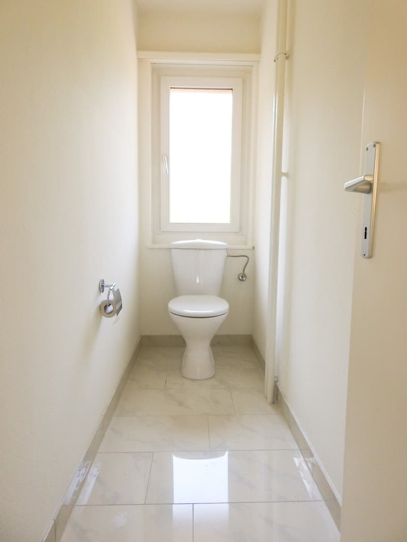 moderne 4-Zimmer-Wohnung mit eigener Waschmaschine und zwei Balkonen (11)