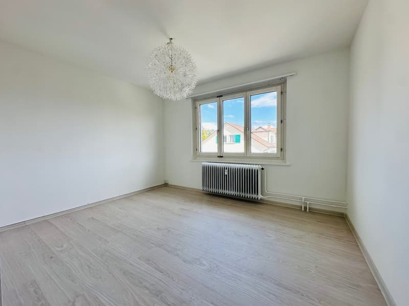 grosszügige 4-Zimmer-Wohnung mit Balkon an zentraler Lage (2025 renoviert) (6)