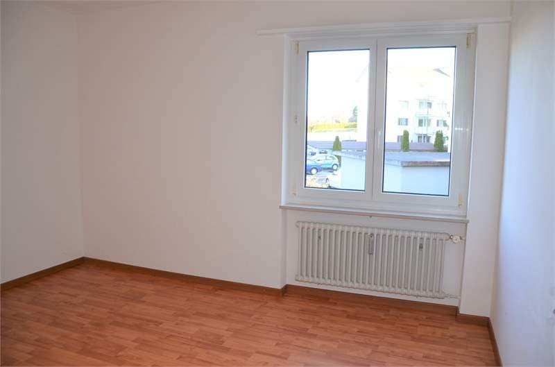 Zimmer mit Laminat (Musterbild)
