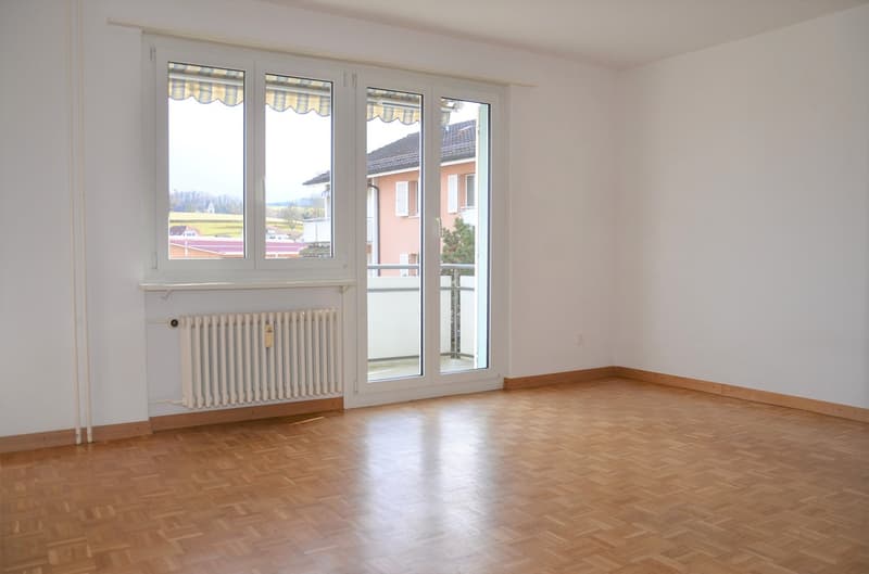 gepflegte 3.5 Zimmer-Wohnung mit Balkon beim Bahnhof (2)