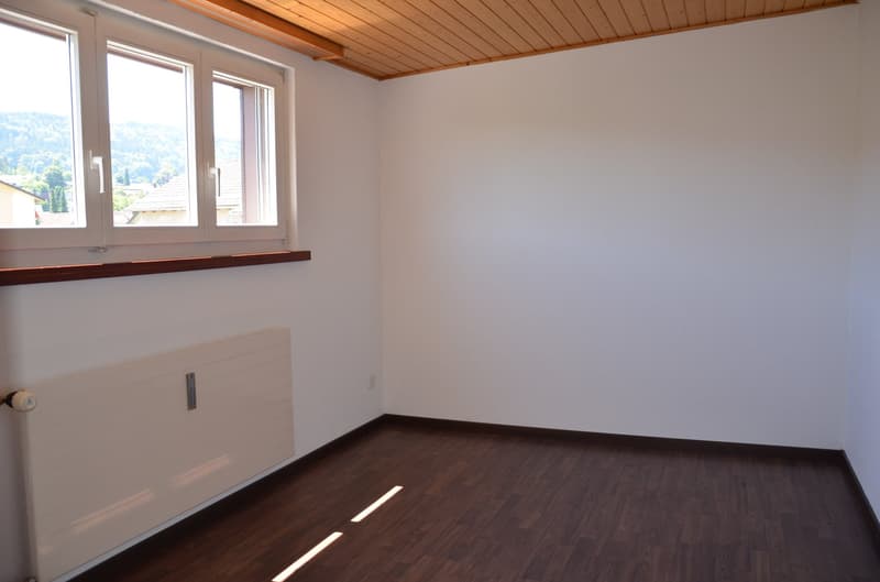 Zimmer mit Laminat
