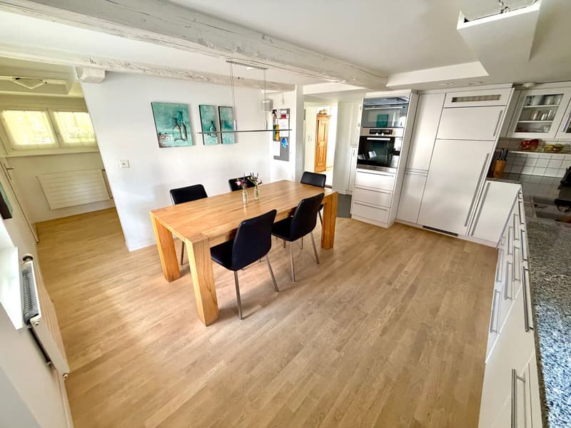 Idyllisches und grosszügiges 6.5 Zimmer-Eckhaus mit Charme an ruhiger Lage (16)