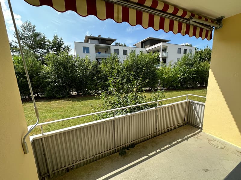 sonniger Balkon (Musterbild)