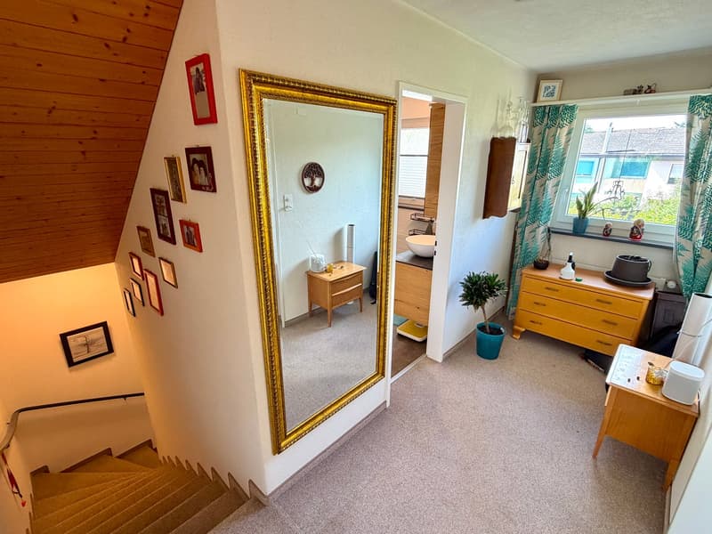4.5 Zimmer-Eck-Einfamilienhaus an ruhiger Lage mit grossem Garten (10)