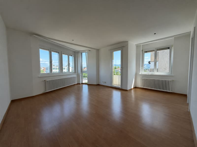ERSTVERMIETUNG NACH SANIERUNG | 3.5-Zimmer-Wohnung an zentraler Lage (3)