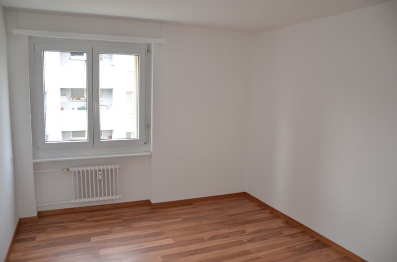 Zimmer mit Laminat (Musterbild)
