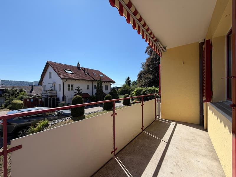 grosszügige 3.0-Zimmer-Wohnung an ruhiger Lage mit sonnigem Balkon (9)