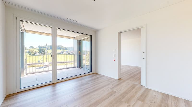 moderne komfortable 3.5-Zimmer-Wohnung mit sonniger Loggia, eigenem Wäschetrockner und Lift (5)