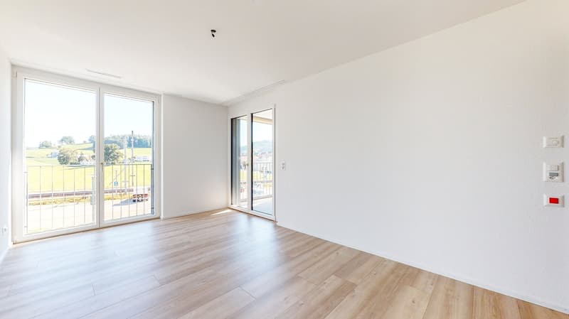 moderne komfortable 3.5-Zimmer-Wohnung mit sonniger Loggia, eigenem Wäschetrockner und Lift (4)