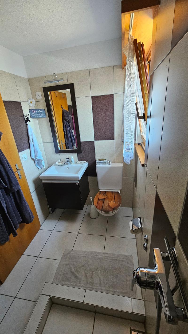 Dusche/WC im unteren Geschoss