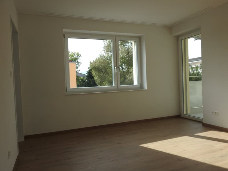 moderne 3.5-Zimmer-Wohnung mit sonnigem Balkon und Waschturm (8)