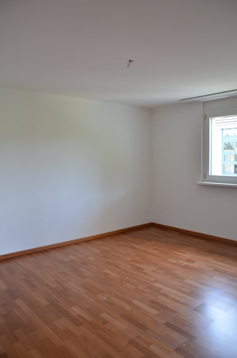 grosszügige, komfortable 3.5-Zimmer-Senioren-Wohnung mit sonnigem Balkon (3)