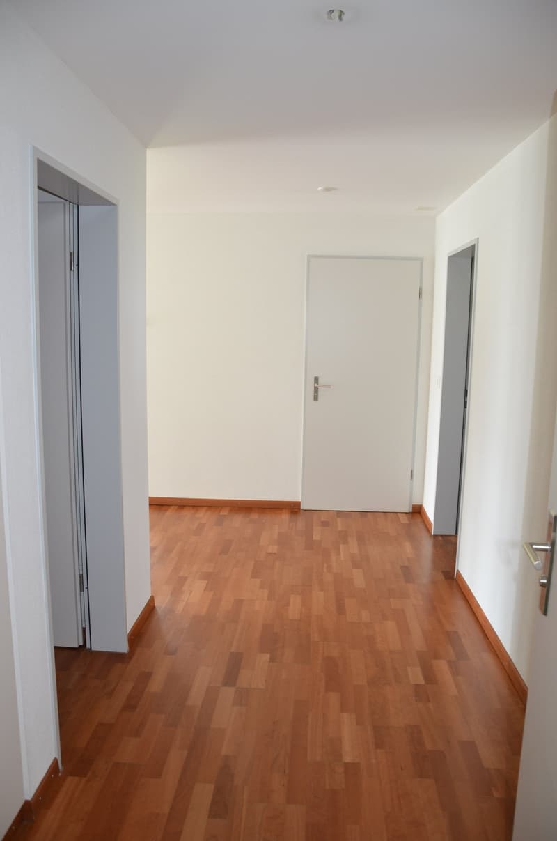 grosszügige, komfortable 3.5-Zimmer-Senioren-Wohnung mit sonnigem Balkon (5)