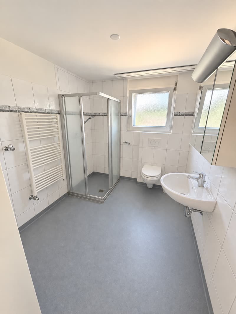 grosszügige, komfortable 3.5-Zimmer-Senioren-Wohnung mit sonnigem Balkon (4)