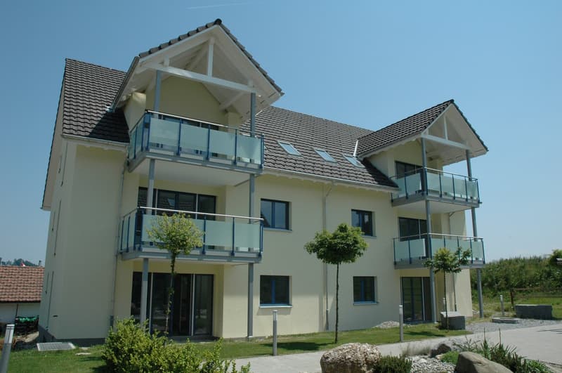 grosszügige, komfortable 3.5-Zimmer-Senioren-Wohnung mit sonnigem Balkon (1)