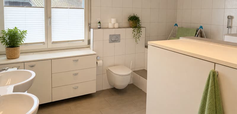 7.5-Zimmer-Doppelhaus mit idyllischem Garten und Pool (5)