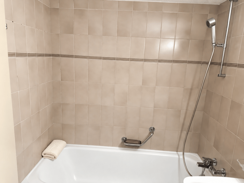 Stilvolle 4.5-Zimmer-Dachwohnung in familienfreundlicher Lage, (8)