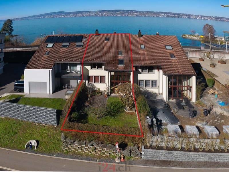 Attraente casa a schiera di 5,5 locali con vista lago a Freienbach a basso impatto fiscale (2)
