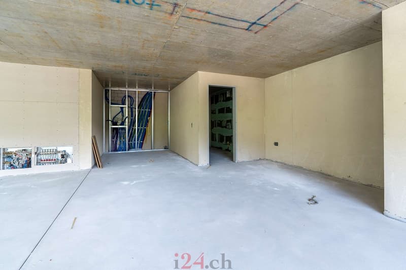 Exklusive Gewerbefläche im 2. Obergeschoss - Innenausbau durch Mieter (8)