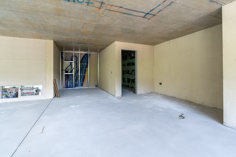 Exklusive Gewerbefläche im 2. Obergeschoss - Innenausbau durch Mieter (8)