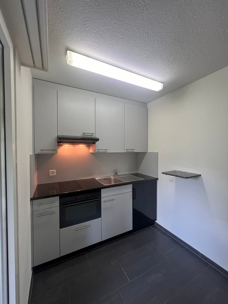 Gemütliche 1.5-Zimmer-Wohnung mit Balkon in Affoltern am Albis (2)