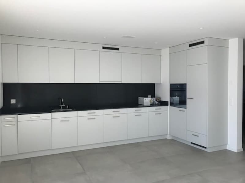 Helle 4.5-Zimmer-Wohnung mit grossen Balkon in Ottenbach (6)