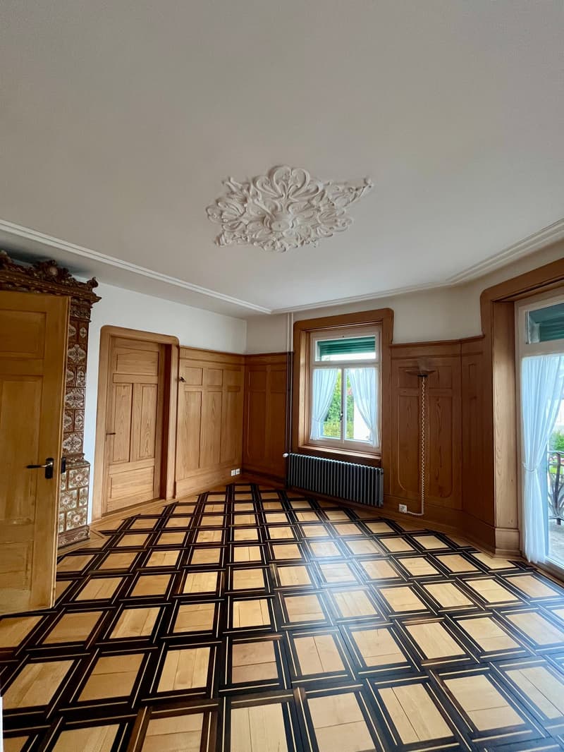8.5-Zimmer-Maisonettewohnung mit Altbaucharme, grosser Terrasse und Garten in Hausen am Albis (9)