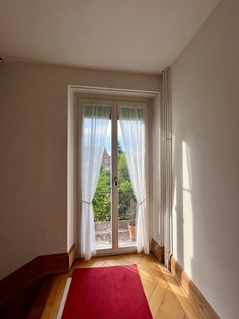 8.5-Zimmer-Maisonettewohnung mit Altbaucharme, grosser Terrasse und Garten in Hausen am Albis (14)