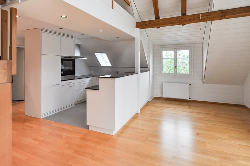 Charmante 3.5-Zimmer-Maisonette-Wohnung im Altbau in Affoltern am Albis (4)