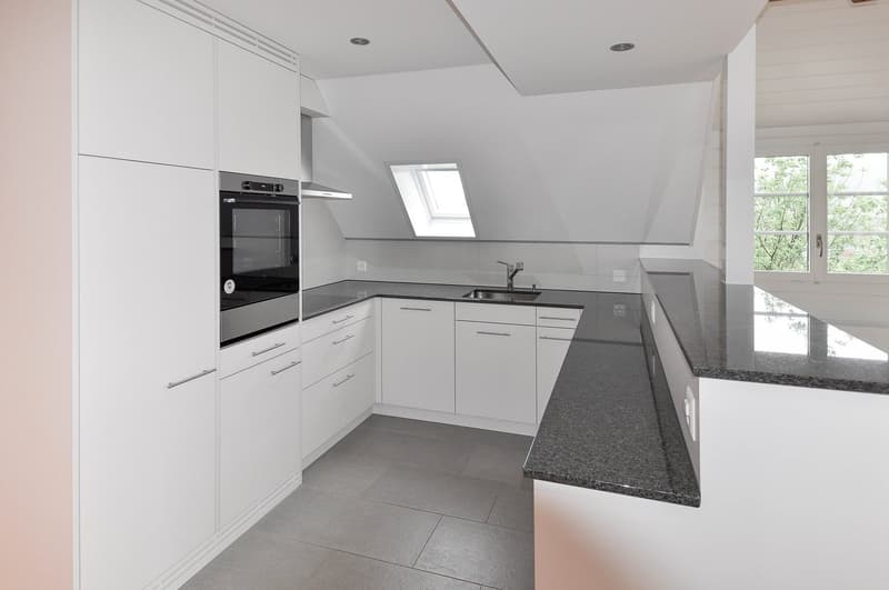 Charmante 3.5-Zimmer-Maisonette-Wohnung im Altbau in Affoltern am Albis (5)