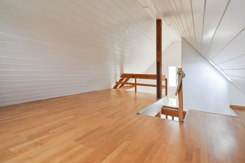 Charmante 3.5-Zimmer-Maisonette-Wohnung im Altbau in Affoltern am Albis (9)