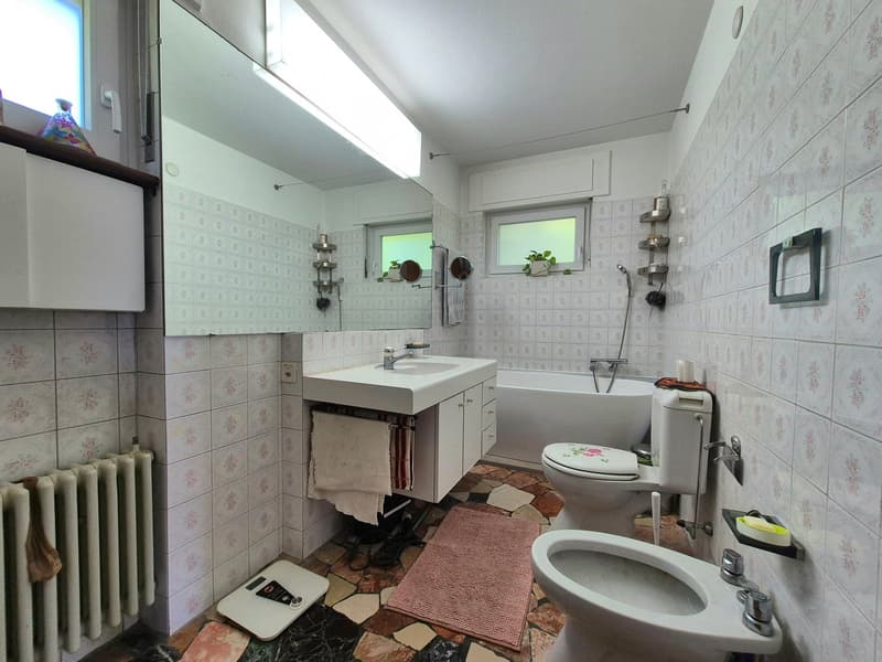 La Dolce Vita a Lugano: Elegante Residenza con Piscina a Cureggia (12)