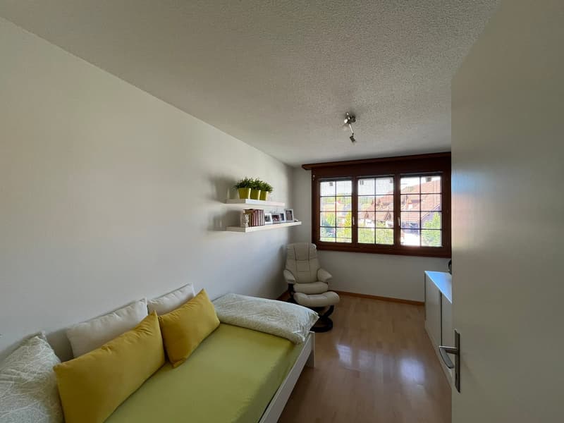 Helle 4½-Zimmerwohnung mit Balkon in familienfreundlicher Lage (6)