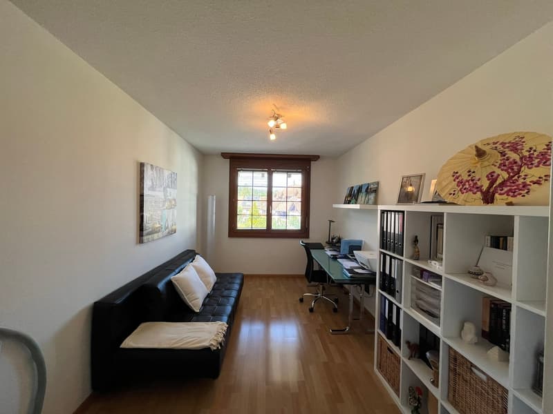 Helle 4½-Zimmerwohnung mit Balkon in familienfreundlicher Lage (8)