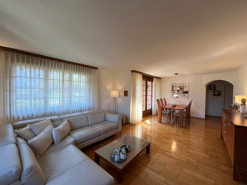 Helle 4½-Zimmerwohnung mit Balkon in familienfreundlicher Lage (4)