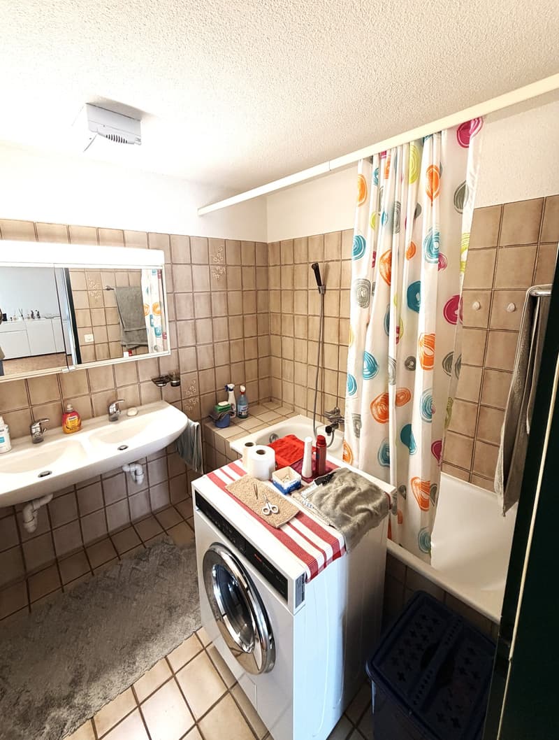 Charmante 4.5-Zimmer-Wohnung an zentraler Lage in Volketswil (10)