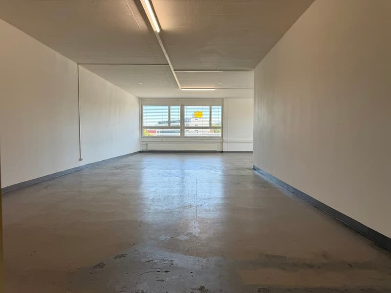 Gewerbe mit Aussicht in Unterengstringen (4)