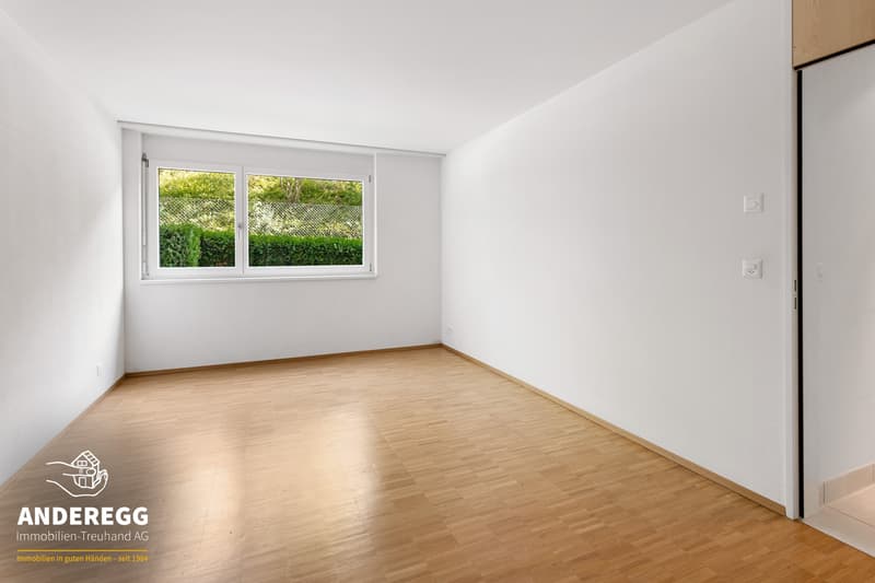 Wohnen mit viel Freiraum  4.5-Zi.-Wohnung im Erdgeschoss (11)