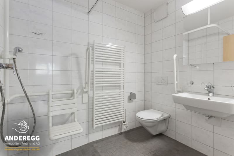 Wohnen mit viel Freiraum  4.5-Zi.-Wohnung im Erdgeschoss (10)