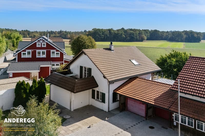 Sonniges EFH mit Einliegerwohnung und unverbaubarem Alpenpanorama (2)