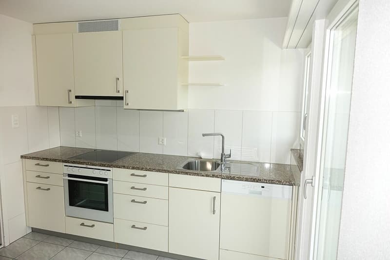 charmante, renovierte 4-Zimmerwohnung mit Balkon (1)